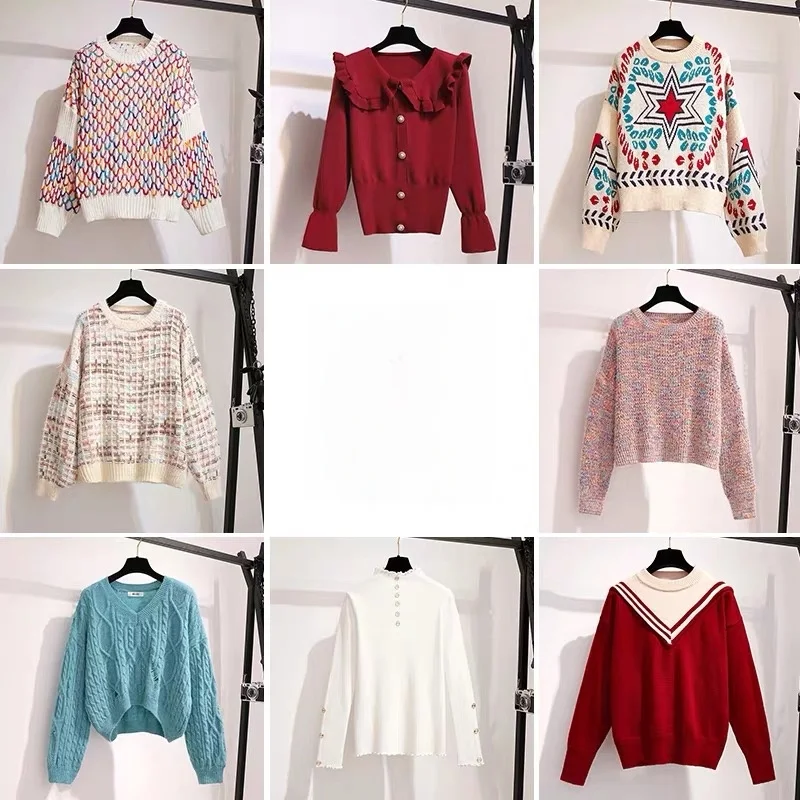 Cozy Strickpullover: Autumn/Winter Street Style - close-up view