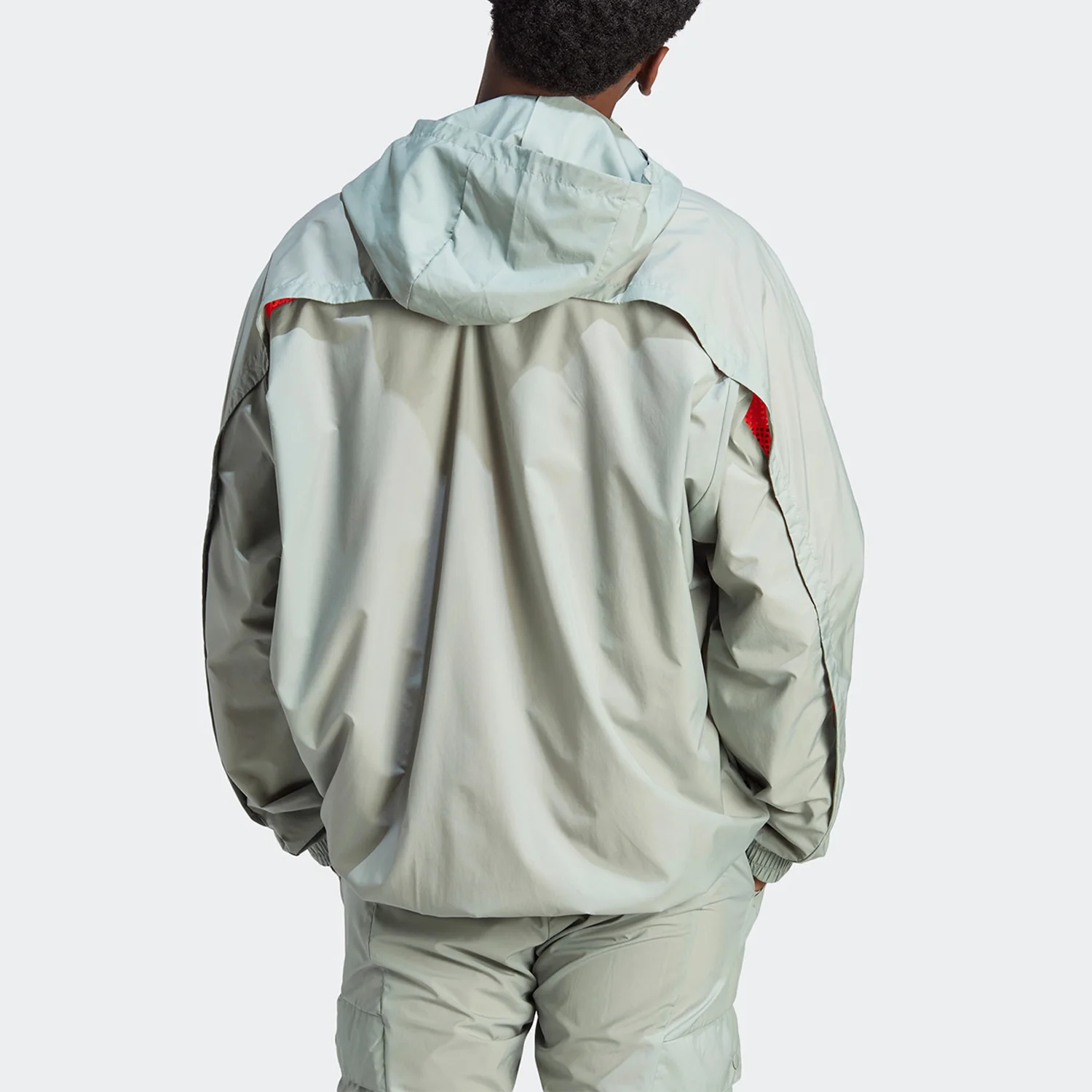 سترة أديداس الرسمية الأصلية M CE Q2 PR WB للرجال بغطاء للرأس IC3725