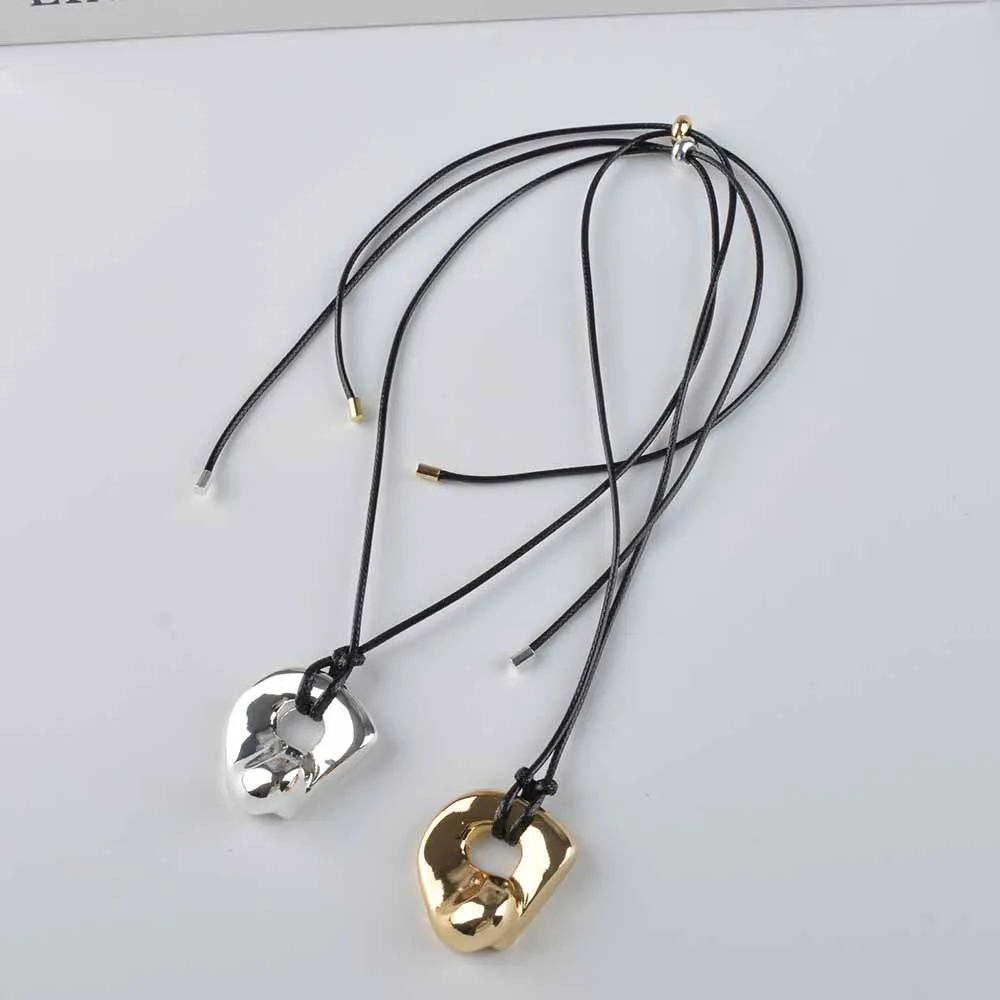 Hollow Out Geometric Irregular Abstract Sweater Chain Women Personality Versatile Fashion Necklaces Jewelry