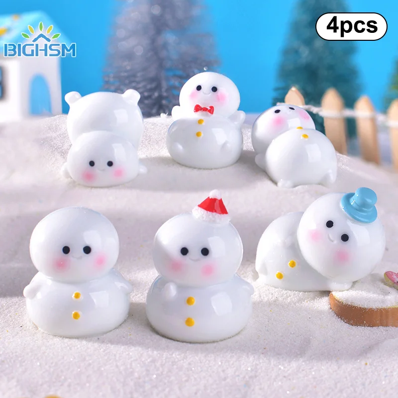 4 pezzi di cartoni animati Kawaii ornamenti natalizi in miniatura mini simpatici pupazzo di neve figurine in resina micro decorazione paesaggio regali di Natale