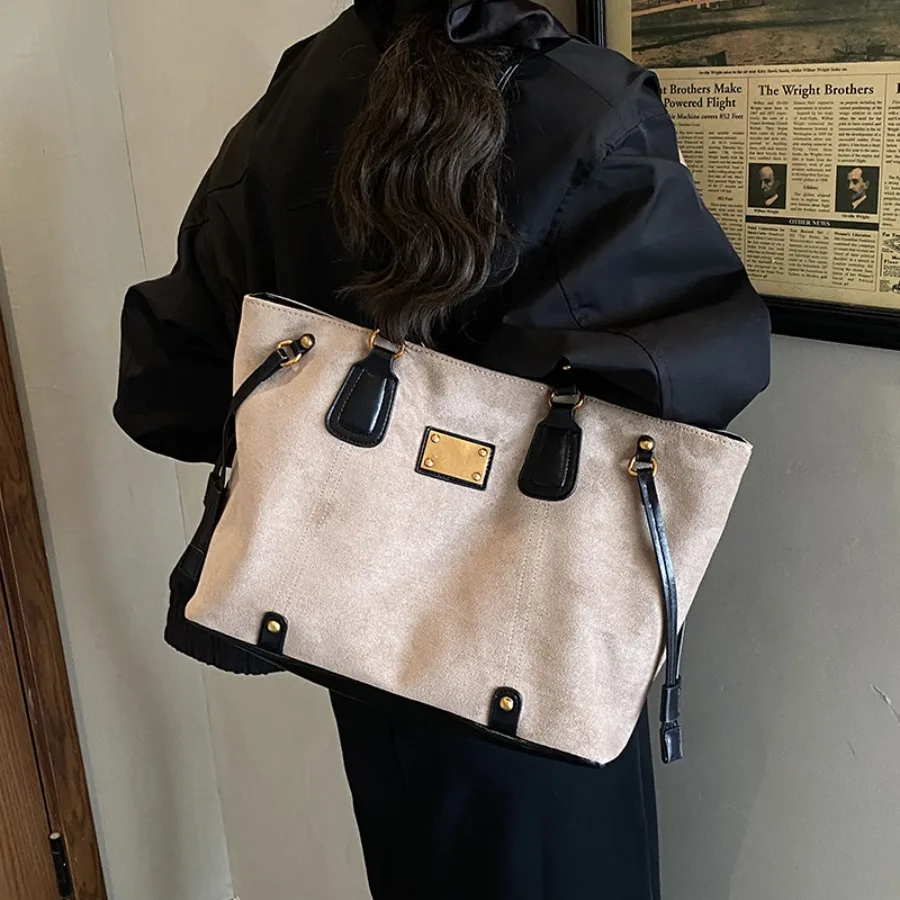 

New fashion Korean version of the collision Tote bag retro commuting large-capacity handbags Yankee single shoulder bag women