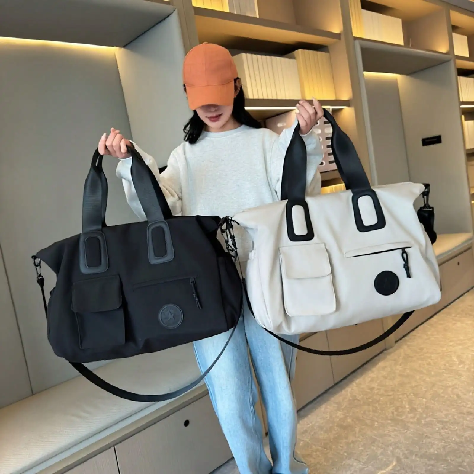 

Large Capacity Travel Tote Bag, Lightweight Luggage Handbag With Shoulder Strap, Fitness Bag, Portable Laptop Bag, Short Trip Carry-On