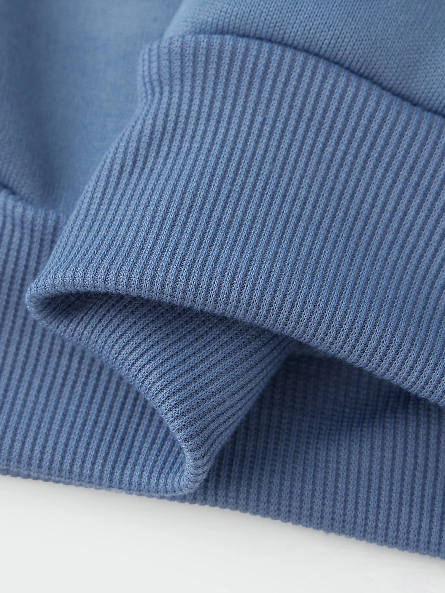 Women s American Flag Print Long Sleeve Round Neck Sweatshirt Pullover Top with Oversized Fit for 4th of July Celebrations