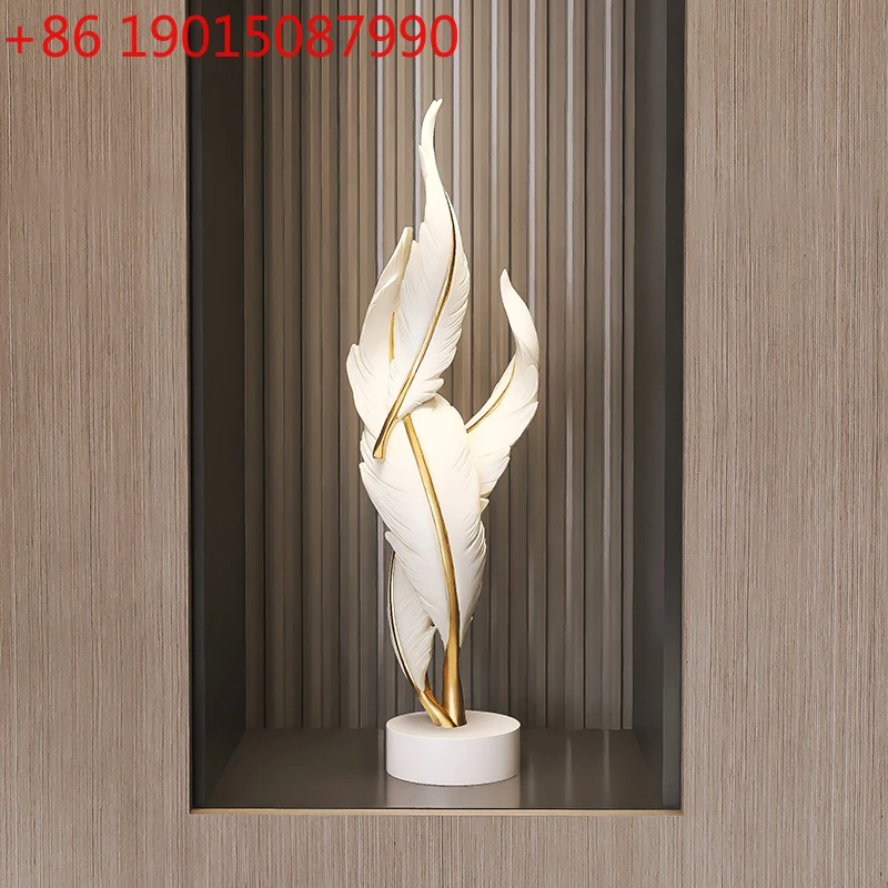 

Light Luxury Feather Figurine Ornaments Modern Art Living Room Study Office Desk Decoration Housewarming Gifts Home Accessories