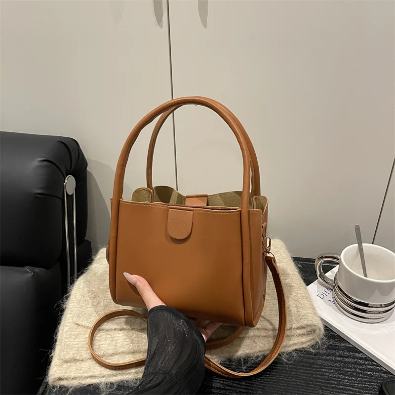 

2025 A/W Premium Tote for Work, Soft Leather Multi-functional Crossbody Purse, Elegant Bucket Bag for Office Commute