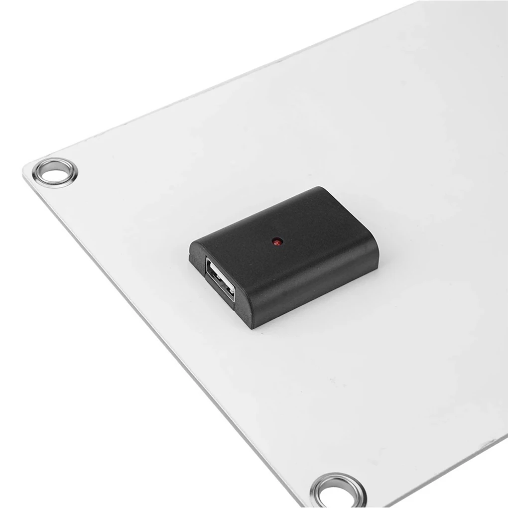 Zwart lichtgewicht zonnepaneel met USB-opladen voor oplaadpaneel voor buitenactiviteiten ﻿