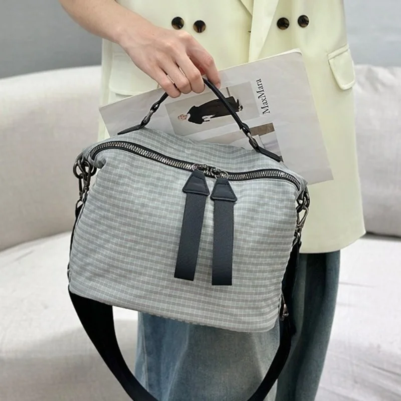 

Designer Bags for Women Luxury Handbags Famous Brand High Quality Shoulder Tote Purse for Trendy Daily Wear