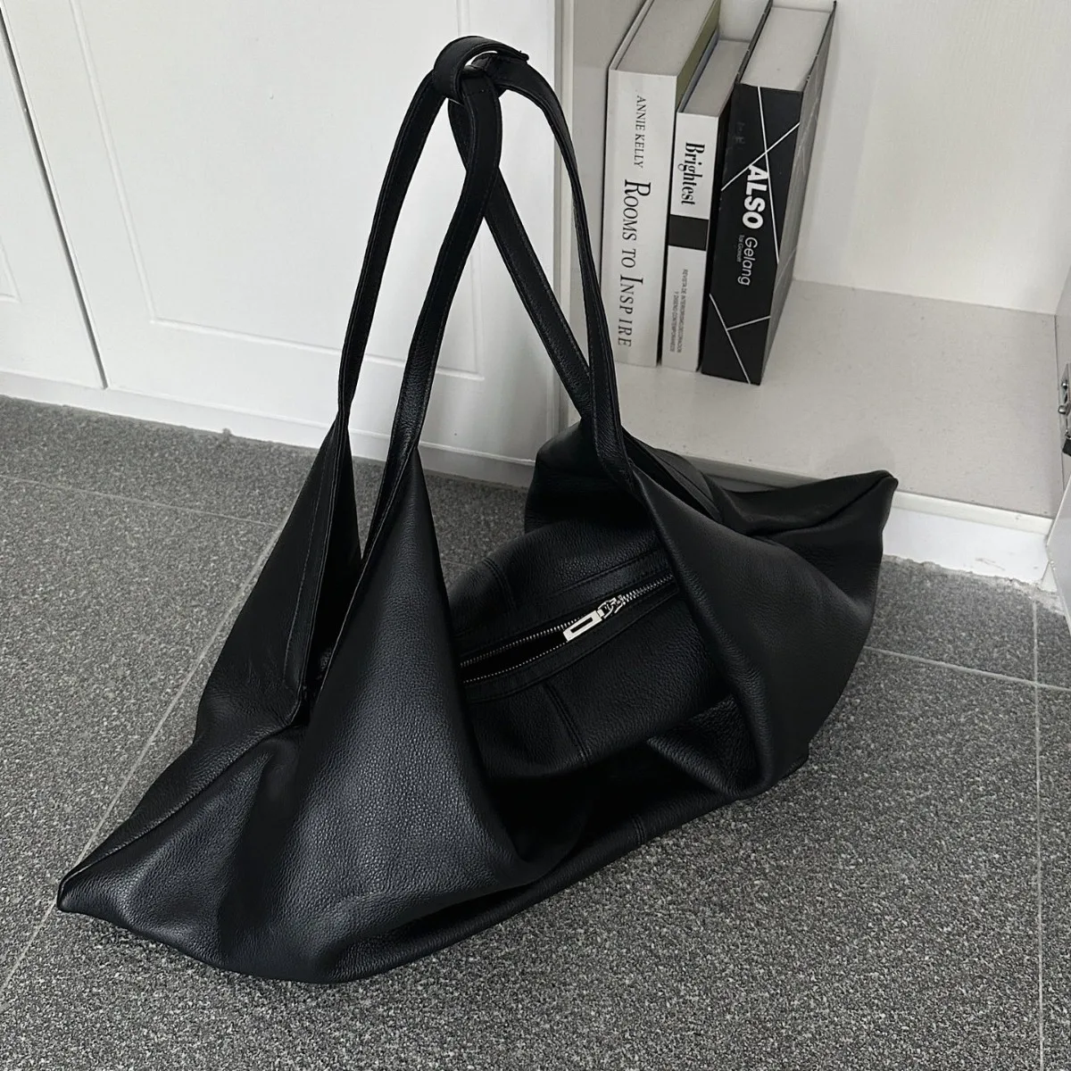 

Новинка 2025 года, нишевый дизайн в корейском стиле, первый слой масляного воска, мягкая кожа, ленивый стиль, через плечо, портативный высококачественный круассан