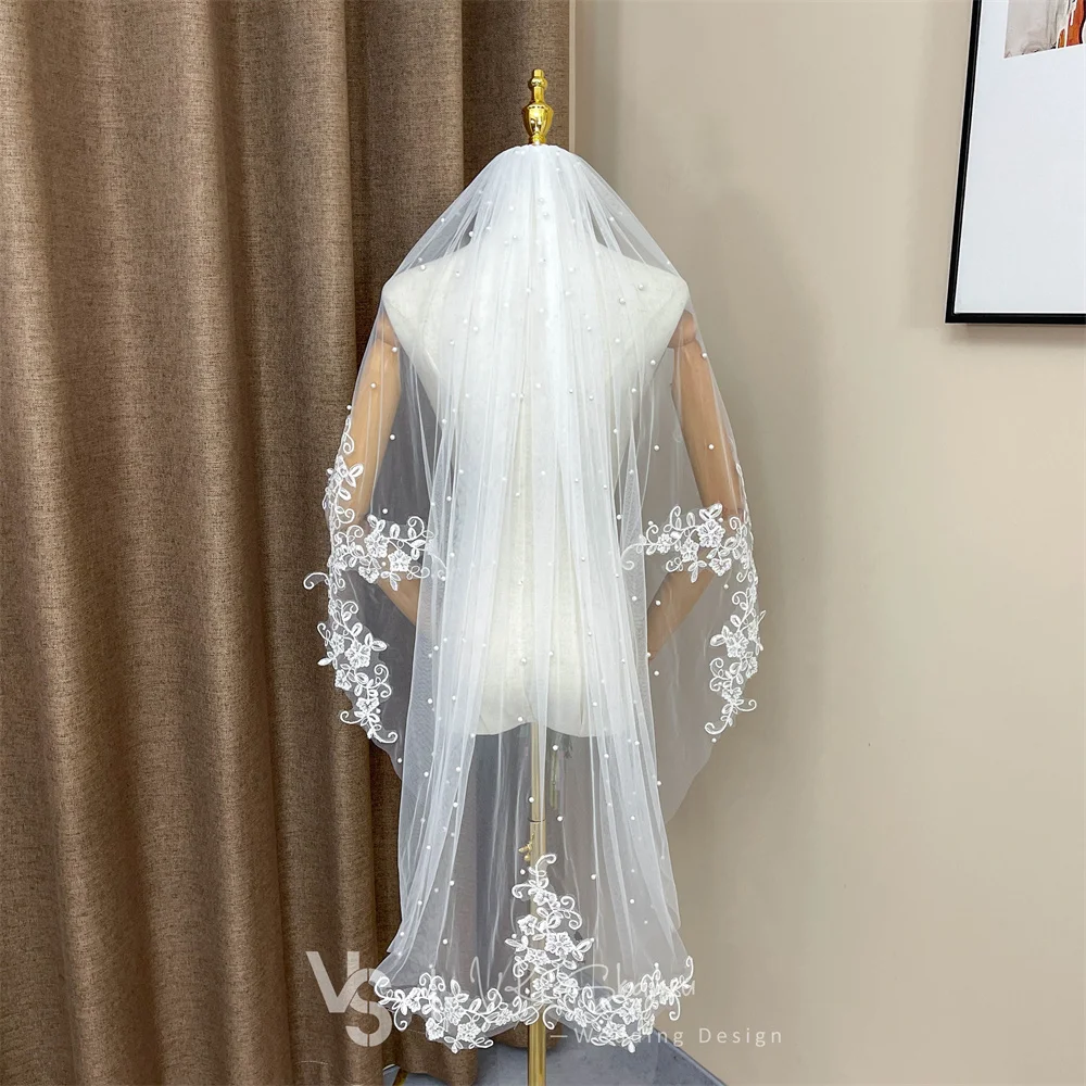 VK SKAIKRU Ivory Wedding Veil กับหวีไข่มุกปลอม Applique One ชั้นปลายนิ้วเจ้าสาวตัดขอบม่านจัดงานแต่งงานสำหรับเจ้าสาว