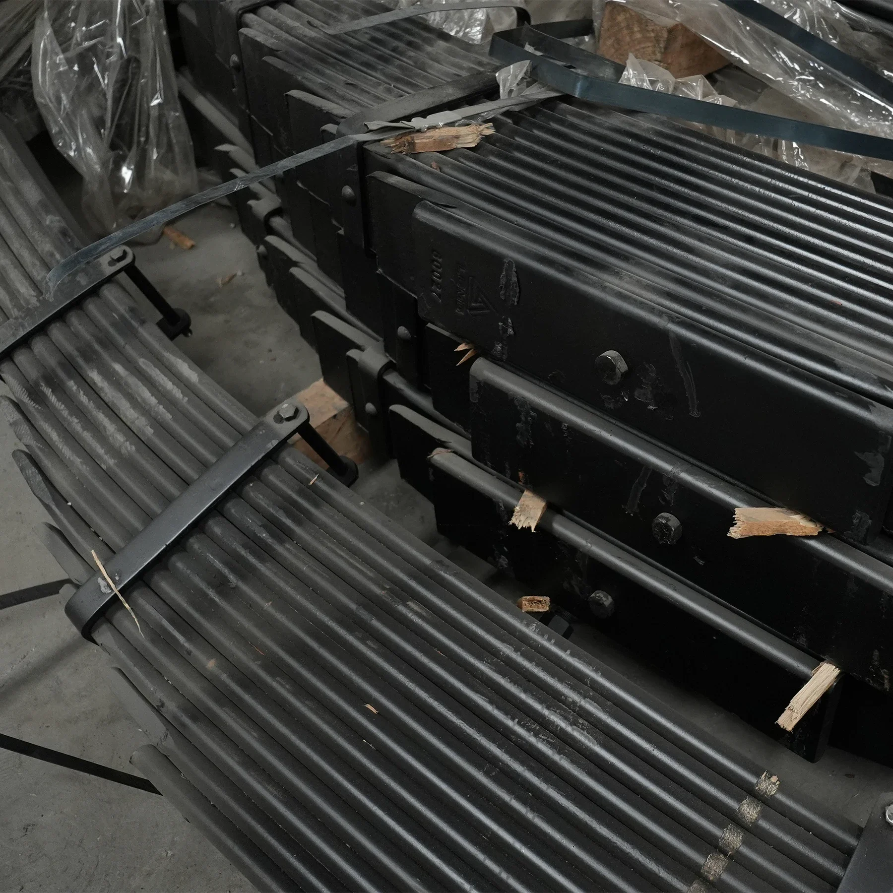Rear Spring Assembly Precision Rear Spring Construction Reliable Automotive Rear Spring Assembly Performance Long-Lasting