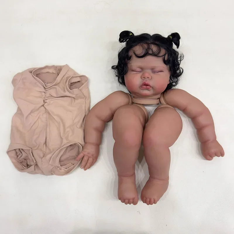 Kit boneka yang sudah dicat kulit gelap 24 inci acar pada kulit gelap bagian bayi belum selesai dengan rambut yang dibentuk tangan hadiah ulang tahun lucu Natal