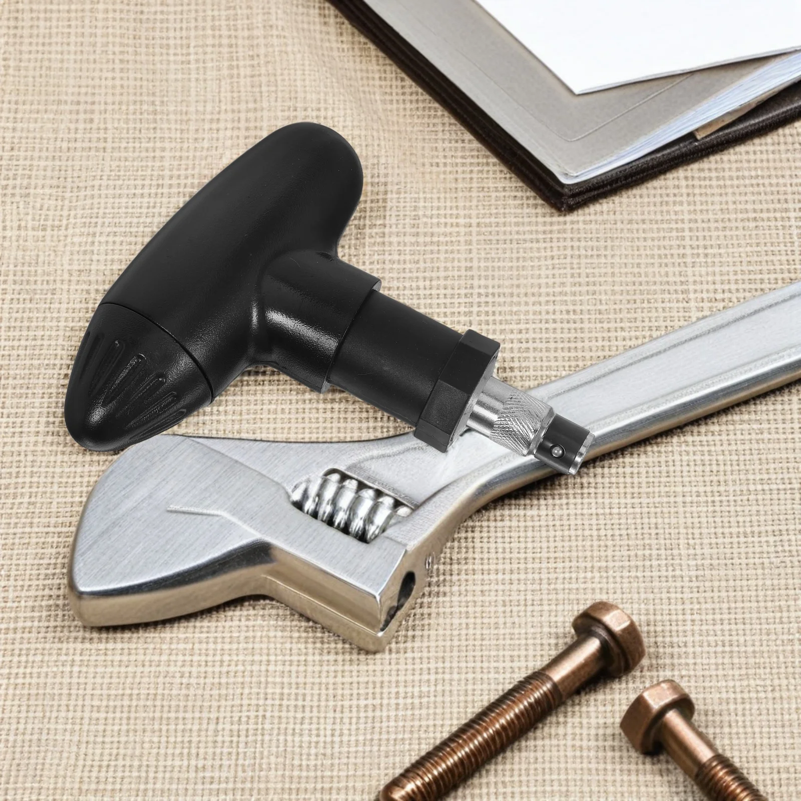 

Wrench 1Set Spike Removal Tool Compact Design Secure Grip Precision Manufacturing for Various Golf Shoes