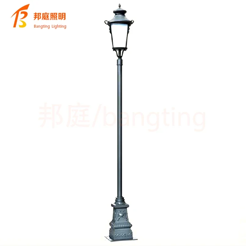 European style led integrated solar garden light for landscape lighting