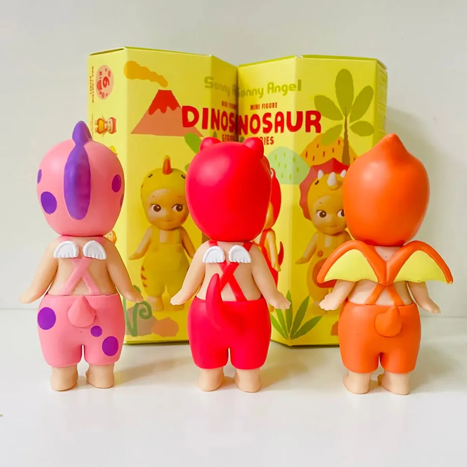 Nueva serie de dinosaurios Sonny Angel Hippers cosecha Linda muñeca Hippie coche de moda adornos para teléfono móvil albóndigas juguete para regalo para niños