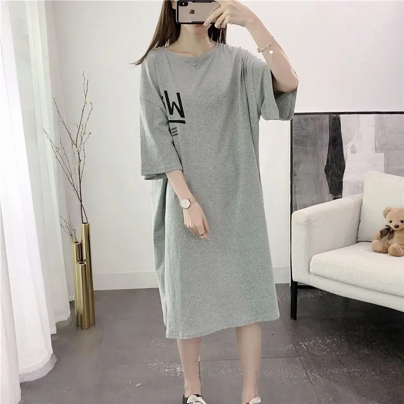 Summer New Split Hem Loose Letter Printing T Shirt Dress O-Neck Short Sleeve Solid Casual Dresses Fashion Trend Odzież damska