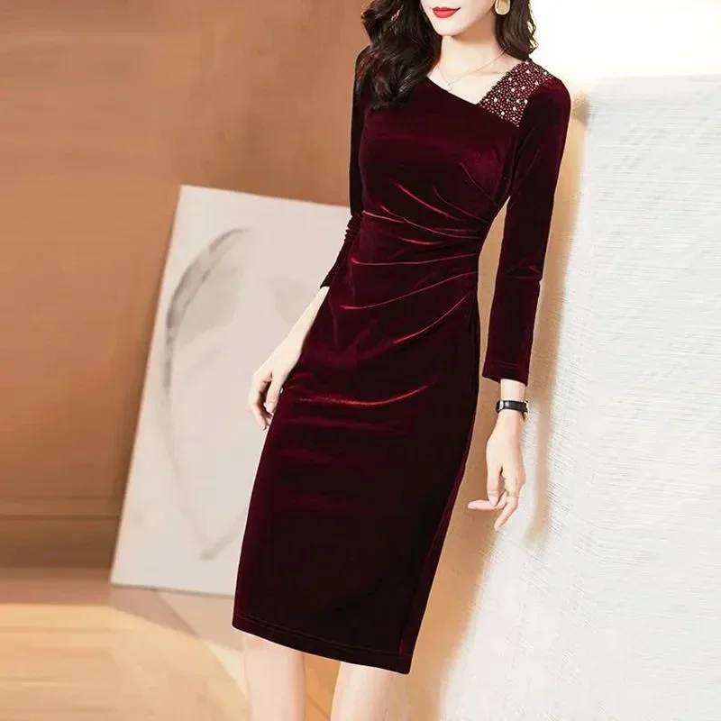 

New Fashion able Long Sleeve Dress Velvet Thickened Hip Wrap Dress Nail Bead Golden Velvet Dress For Women Spring And Autumn
