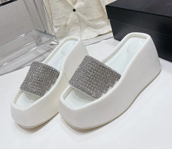 Thick Sole Women Summer Slipper Shoes Full Diamond Strap Slip on Open Toe Designer Height Increasing Girls Sandal Shoe