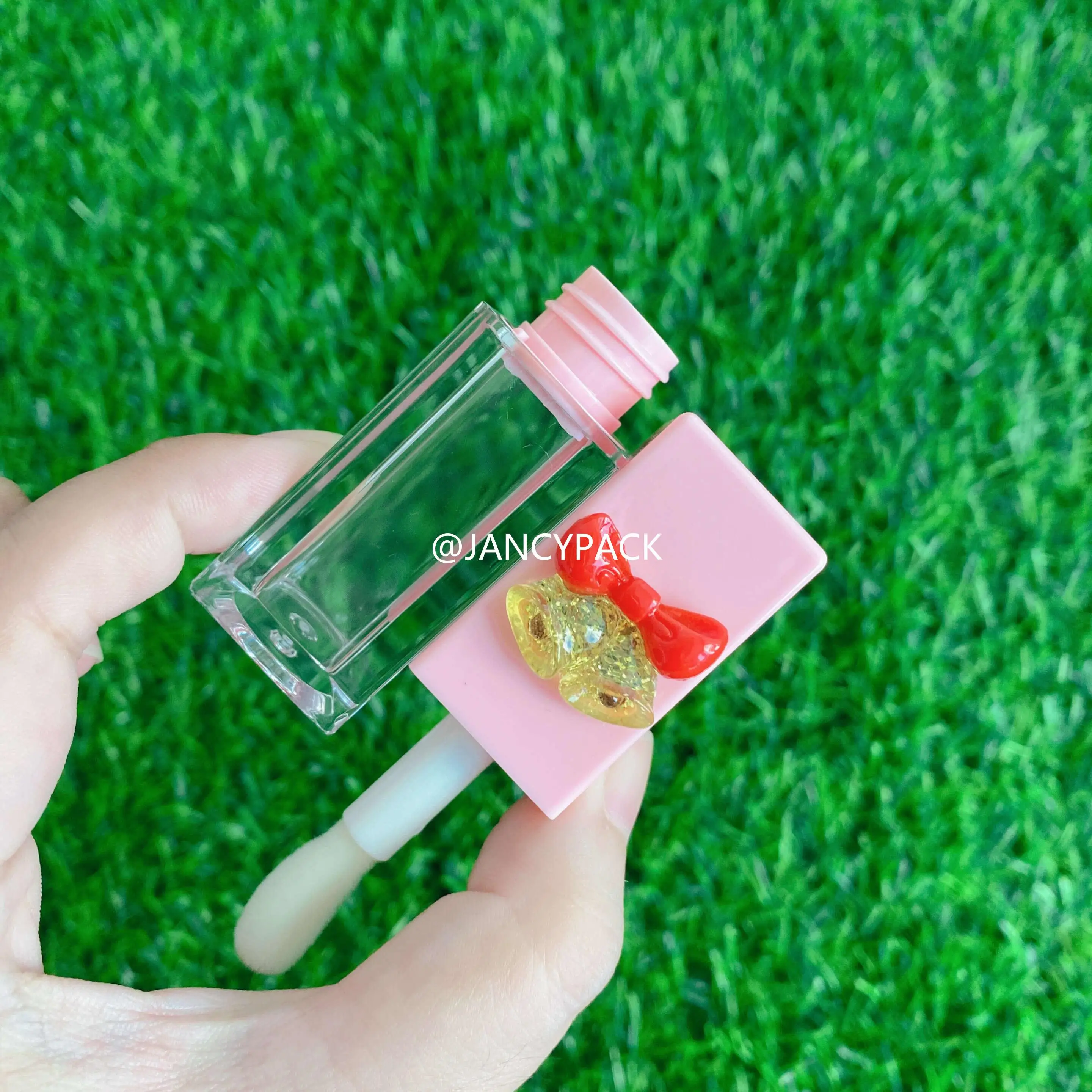 Novo 6ml presente de natal vazio rosa quadrado tubos de brilho labial viagem recipiente plumper para feriados