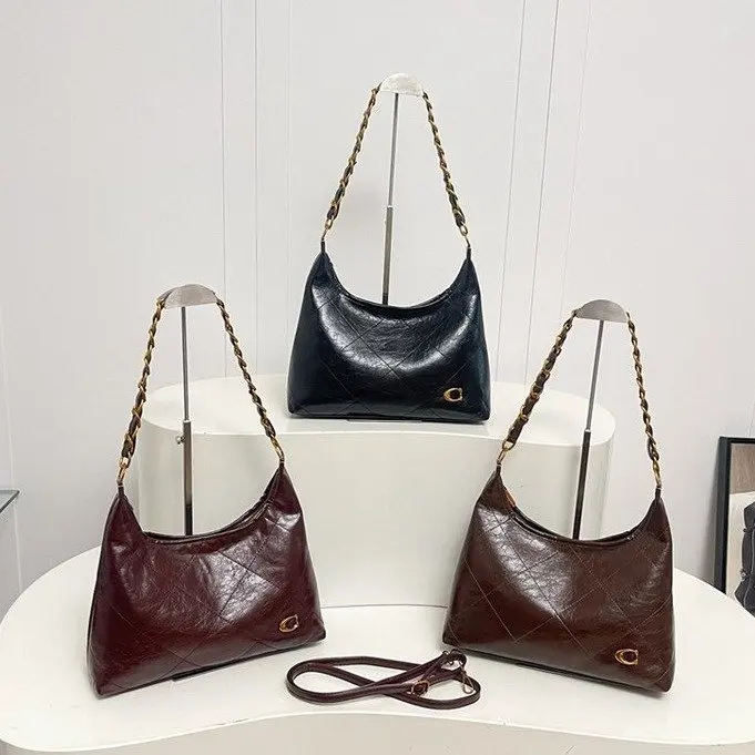 

2025 Chain Strap Shoulder Bag, Casual Underarm Purse for Women, Spacious Quilted Tote, Minimalist Day-to-Night Bag, Textured