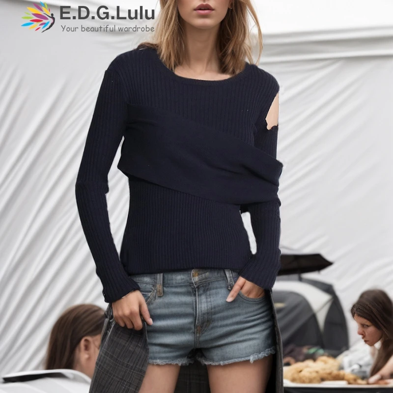 EDGLuLu المرأة س الرقبة واحدة الكتف جوفاء طويلة الأكمام تريكو سليم صالح غير النظامية المرقعة الأبيض بلوفر مغزول 1024