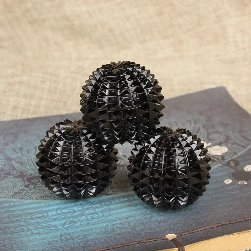 Natural Cattle Horn Massage Ball Durian Display Collection Hand Craft Acupuncture Points 6cm