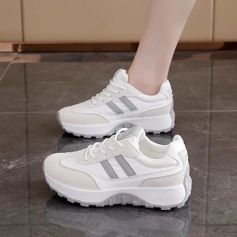 Women's Thick-Soled Casual Board Shoes Leather Sports Footwear Trend for Middle-Aged And Young Runners Spring Autumn