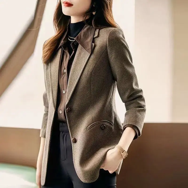 Women's Autumn Winter New Fashion Elegant Polo Collar Striped Button Korean Style Temperament Long Sleeved Slim Fit Suit Coat