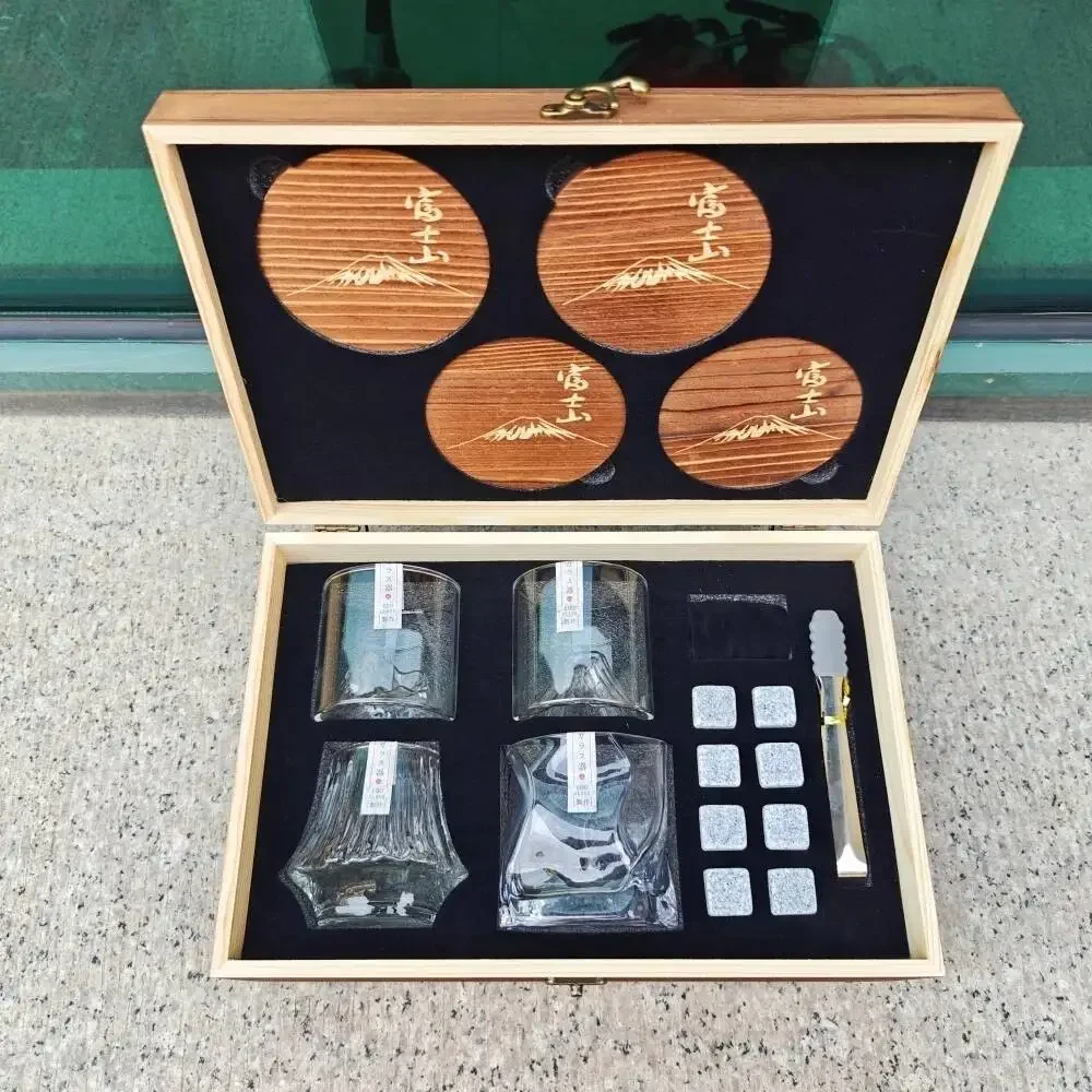 Latest Whiskey Glass Gift Set Wooden Box 4 Different Cup 8 Stone Ice Cube 4 Wood Coaster 1 Storage Bag 1 Clip Best Gift For Man