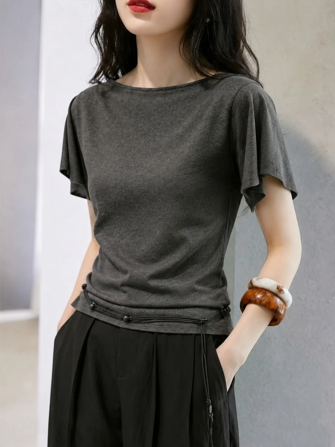 

Slim Fit Casual Summer Trendy T-Shirt Women's Short Sleeve Overhead Top Versatile Straight Tube Design Korean Style Silk Mate...