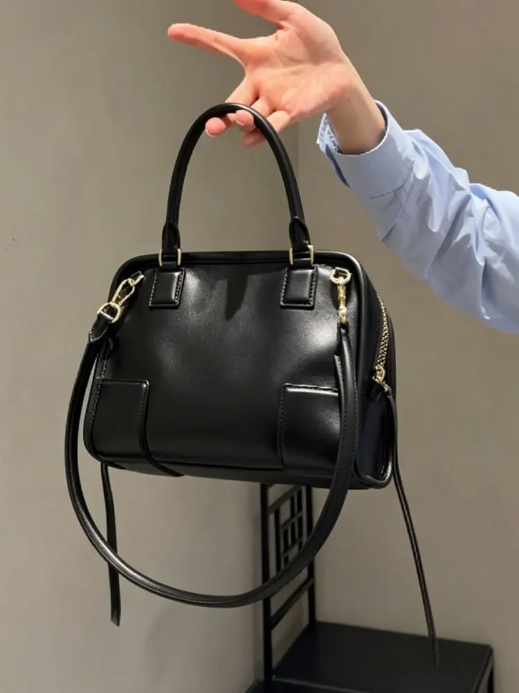 Black Handbag Women's 2026 New Luxury Small Luxury High-End Sensation Single Shoulder Slant Cross Tote Commuting Bag
