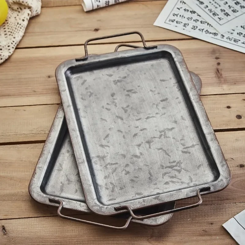

European Retro Square Iron Plate with Handles Metal Vintage Bread Tray Home Decoration Garden Restaurant Table Photographing