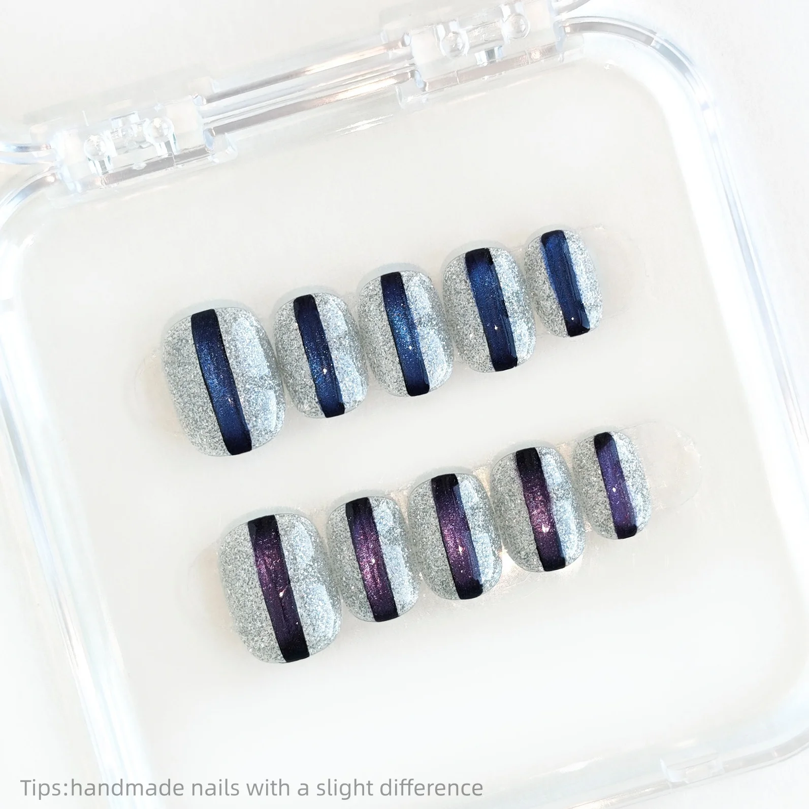 

10 шт., серебристые, синие, блестящие полоски ручной работы, квадратные короткие носимые многоразовые элегантные накладные ногти 2026