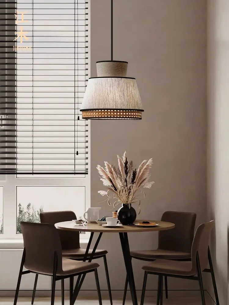 

Japanese Restaurant Chandelier Over The Table Vintage Creative Rattan Fabric Pendant Lights Homestay Bedside Decor Cloth Lamp