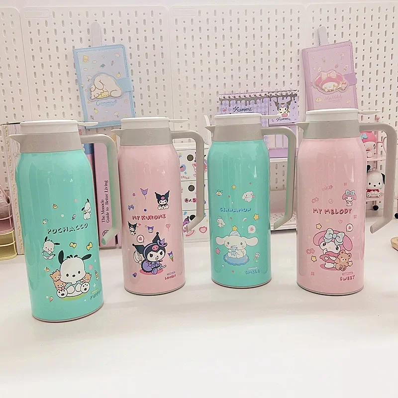 

Sanrio Kawaii Hello Kitty Insulation Pot Cartoon Stainless Steel 1.5L Outdoor Large-capacity Drink Pot Cute Picnic Cold Kettle