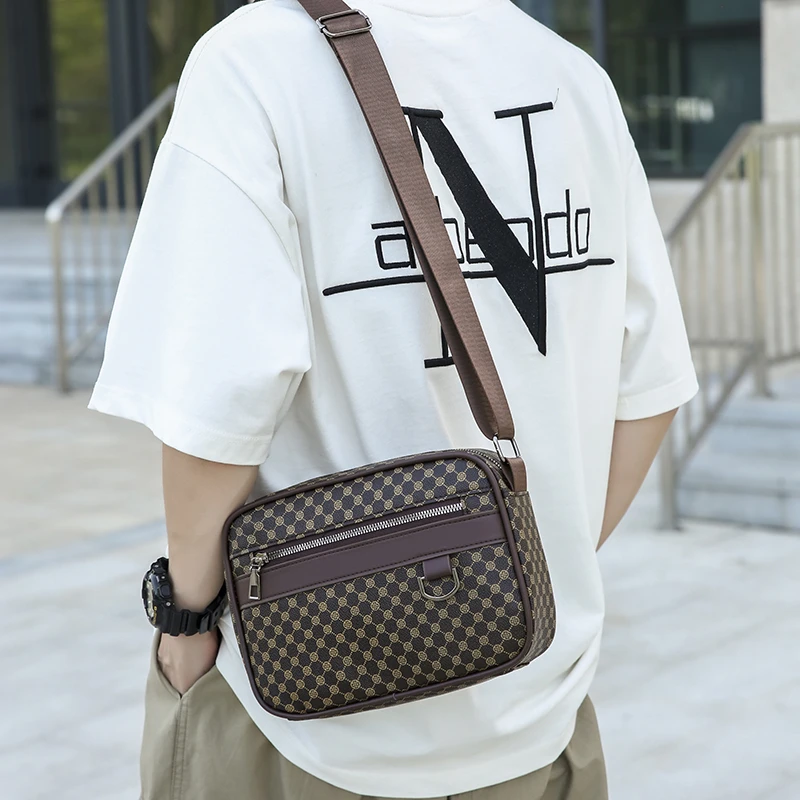 

New fashion printed men's Crossbody Bag Single Shoulder Bags Big Capacity Storage Bag Leather bandoleras bolso hombre 메신저백 brown