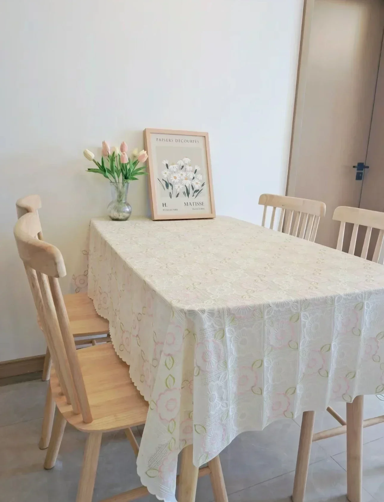 Lace tablecloth, white bedside row frame, coffee table with cover cloth, small fresh square stall tablecloth J391