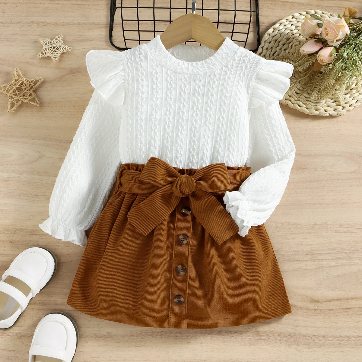 

PatPat 2pcs Toddler Girl Sweet Ruffled Textured Tee and Belted Skirt Set