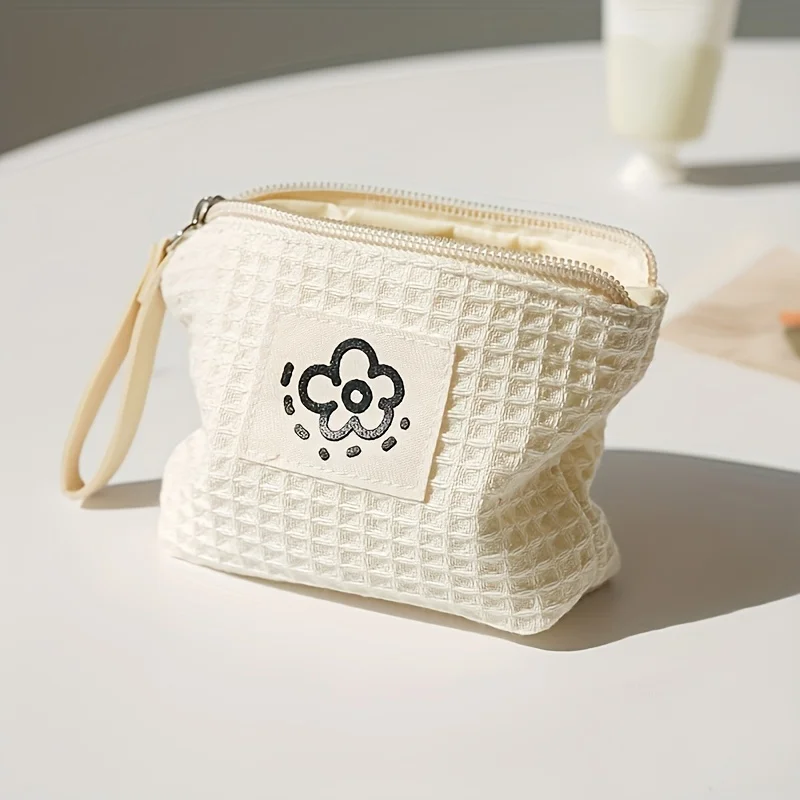 Mini Cute  Bag, Portable Sanitary Napkin Bag, Cosmetic  Bag And Coin Purse, Essential For Going Out And Travelling