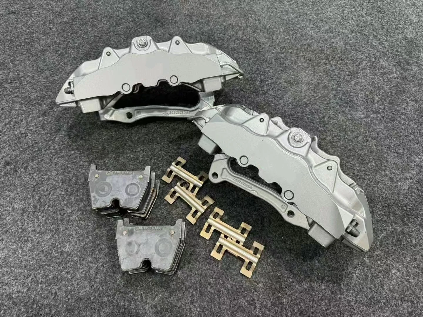 Big Brake Kit Carbon Ceramic Car Brake Disc Rotor Disc Brake Assembly for Audi