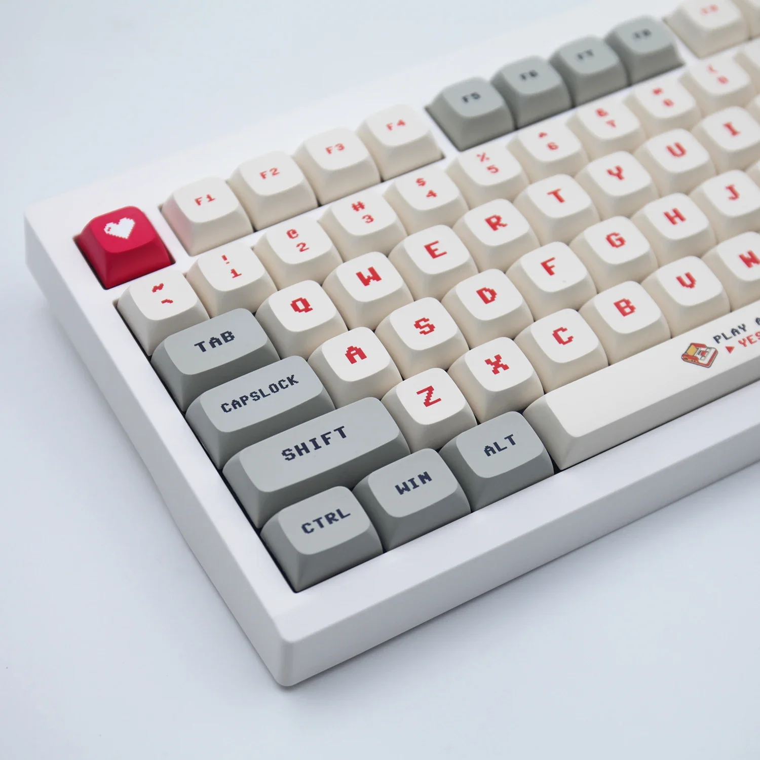 

Red and white machine keycap game machine XDA retro wind PBT61/64/84/87/980/104