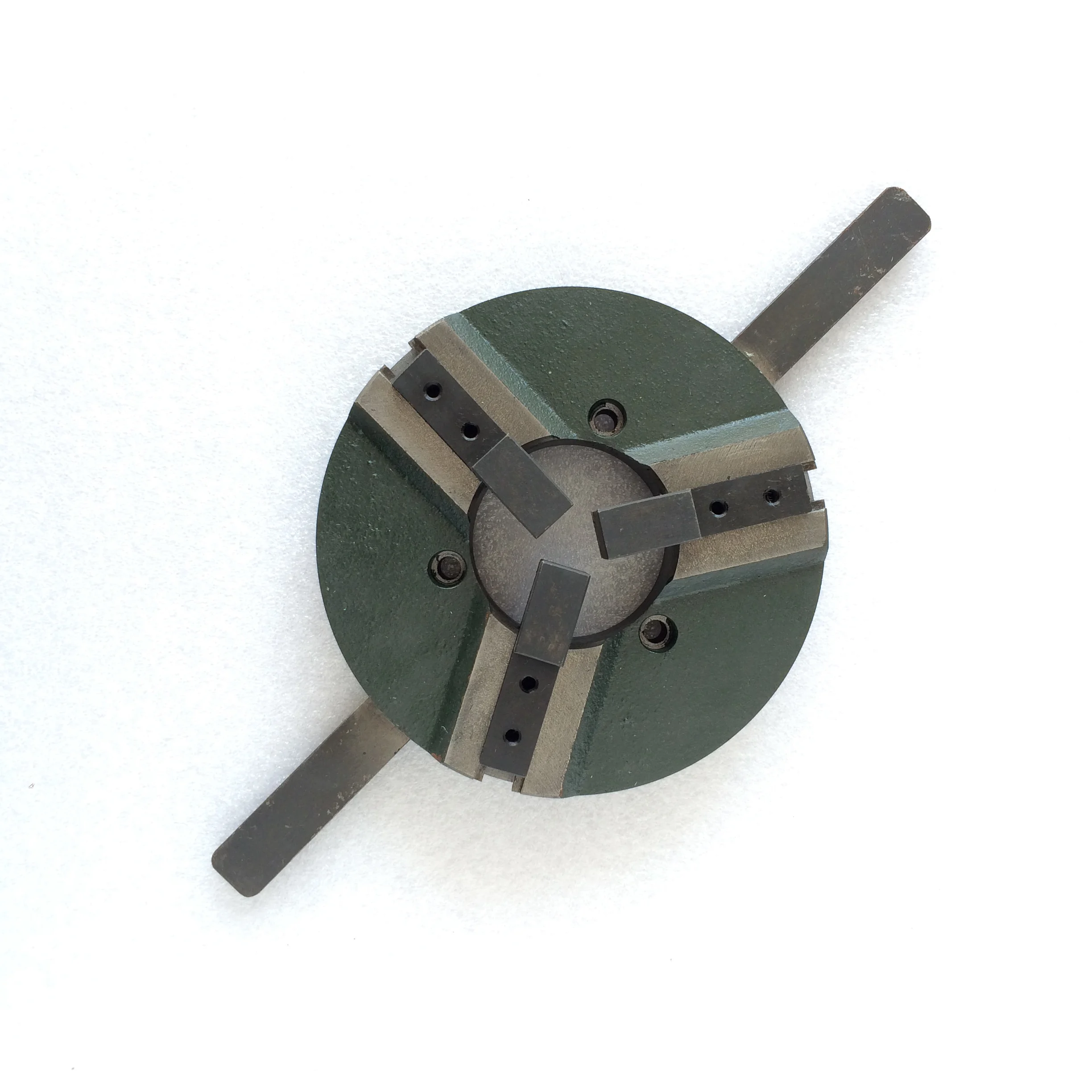 

WP-200Self-centering Welding Positioner Table Chuck Welding Positioner Chucks for Welding Pipe Workpiece