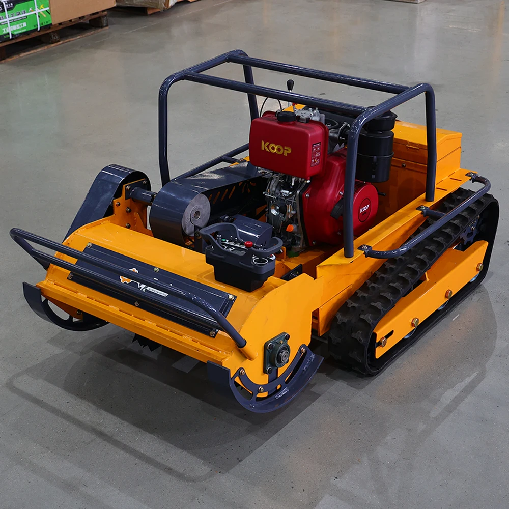 

Сверхмощная дизельная газонокосилка с дистанционным управлением, режущей палубой диаметром 80 см и режущей системой, подходящая для грубой дорожки на фермах.