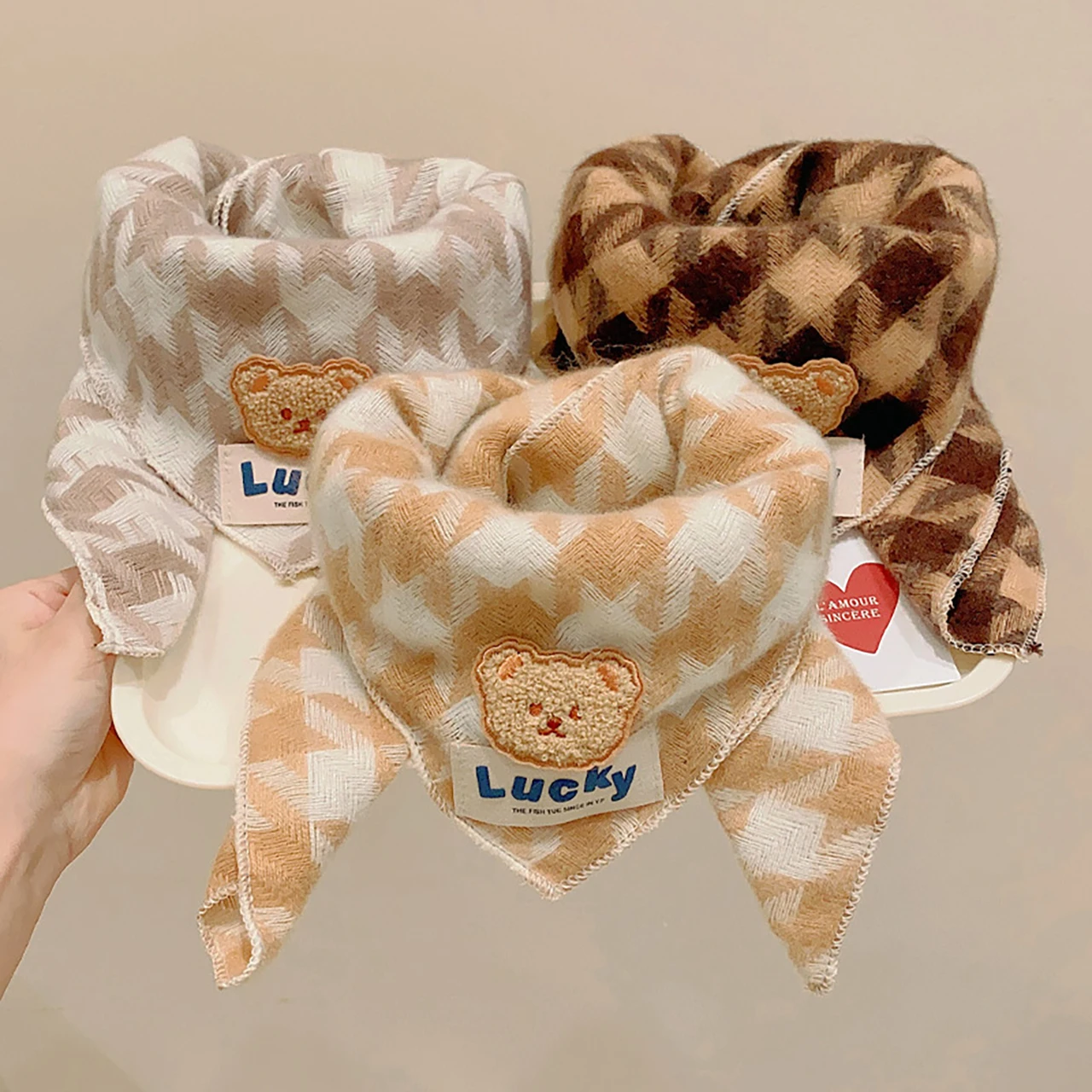 

Детский треугольный шарф с принтом медведя, осенне-зимний теплый чехол на шею для мальчиков и девочек, милый детский шейный платок, милые детские плюшевые шарфы