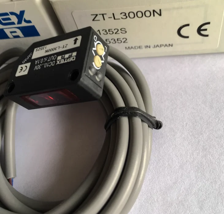 

New original OPTEX laser beam photoelectric switch ZT-L3000N,ZT-DL