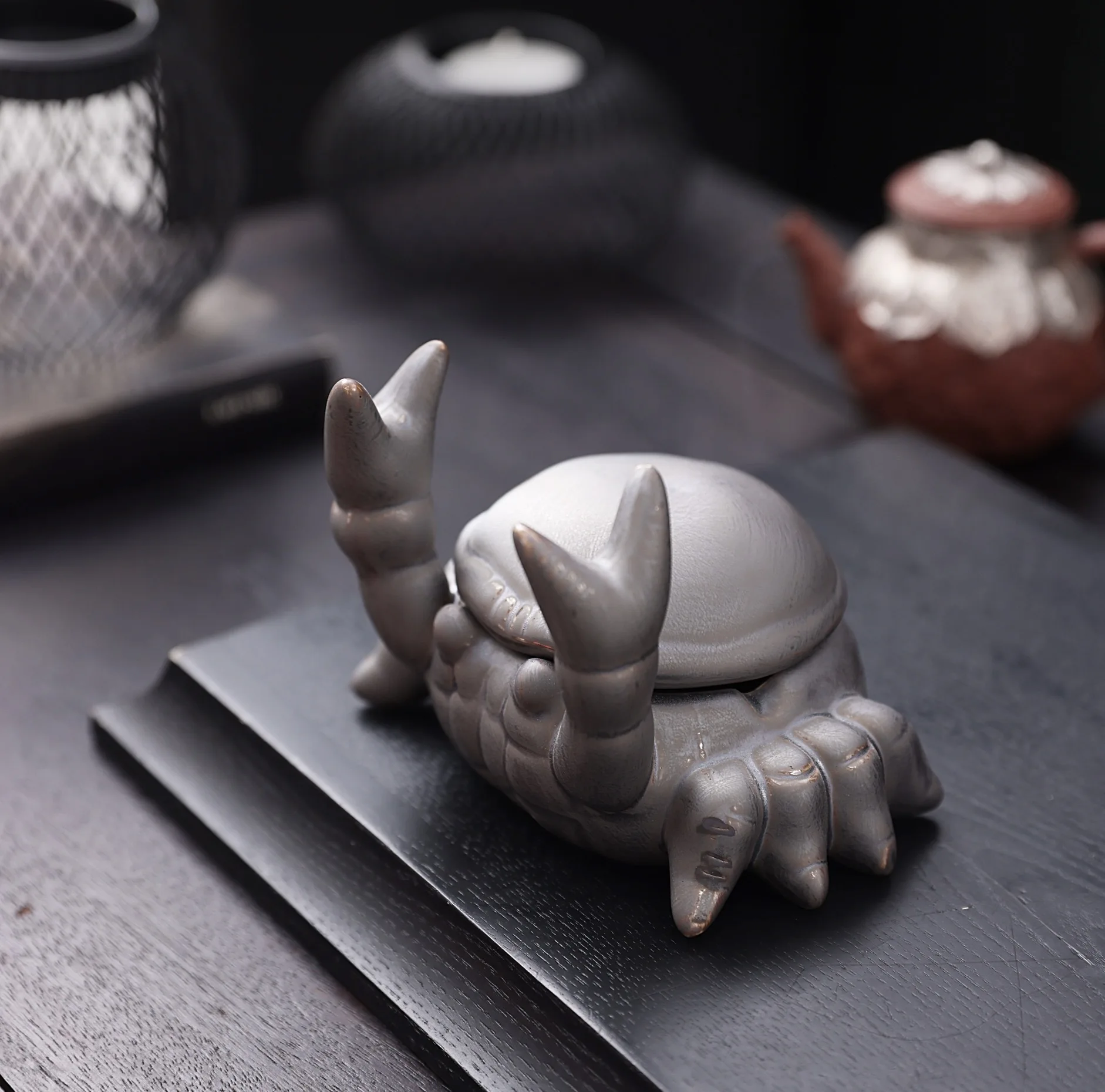 Cenicero de Cerámica Resistente al Viento con Tapa, Cenicero con Diseño de Animal para Mesa de Té, Hogar u Oficina, Decoración China para Mascotas de Té