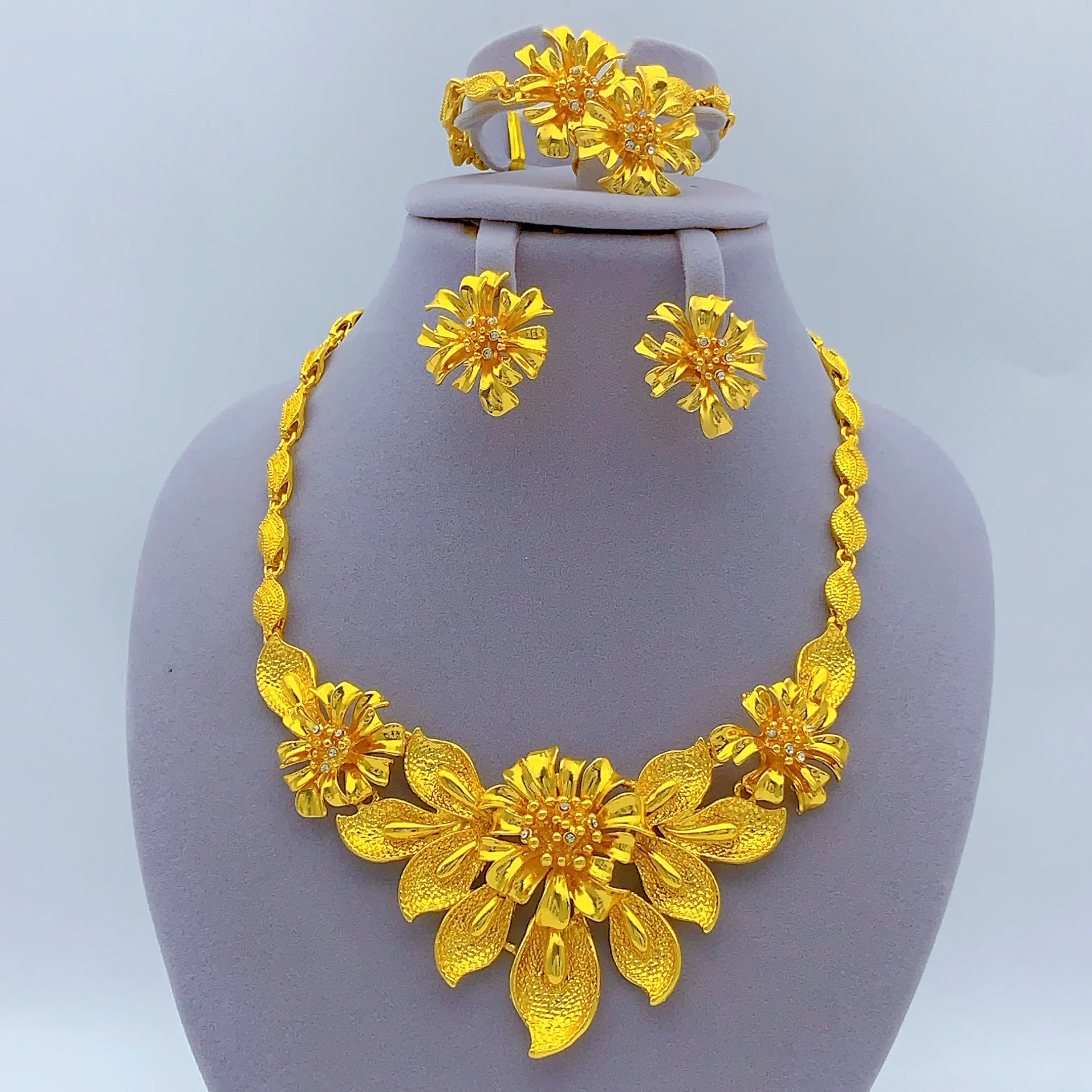 Nigerian Flower Necklace Bracelets Earring Ring Sets Jewelry Set African Ethiopian Dubai Gold Color Jewellery Set Party Gifts