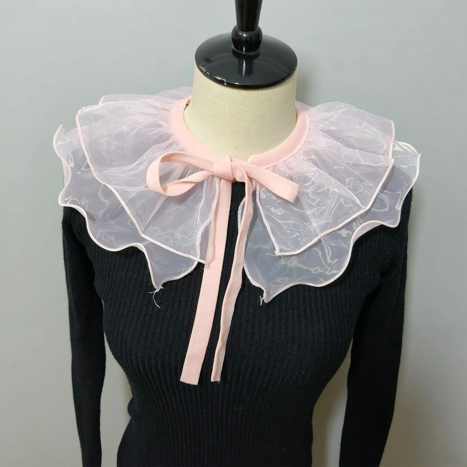 1Pc Detachable Fake Collar Shawl Renaissance Court Noble Collar Victorian Neck Ruff Medieval Fake Collar with Cuffs Cosplay Prop