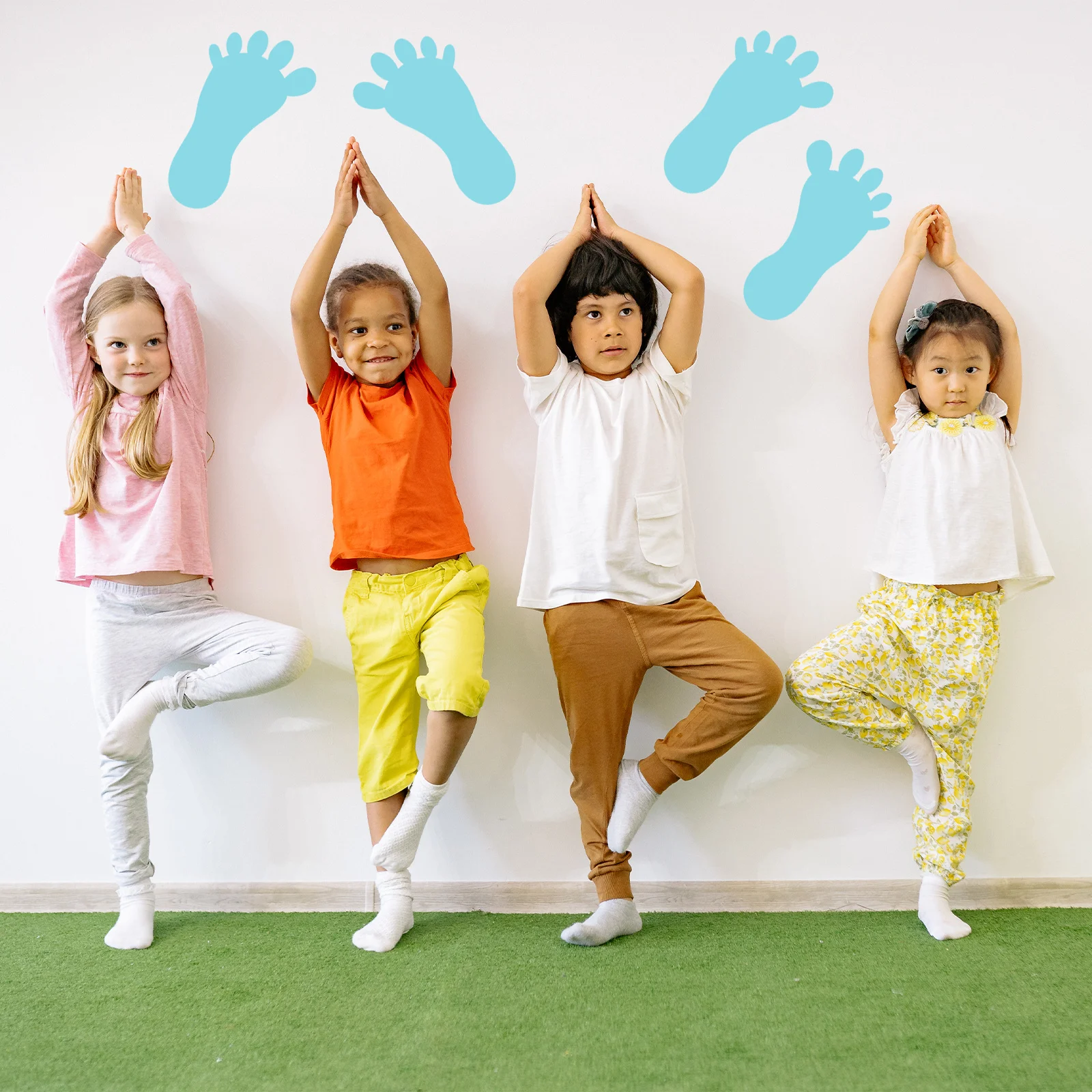 

24pc Small Feet Wall Stickers Removable Waterproof For Home Decor Kids Room Bathroom Tile Window Metal Surface Cartoon Animal