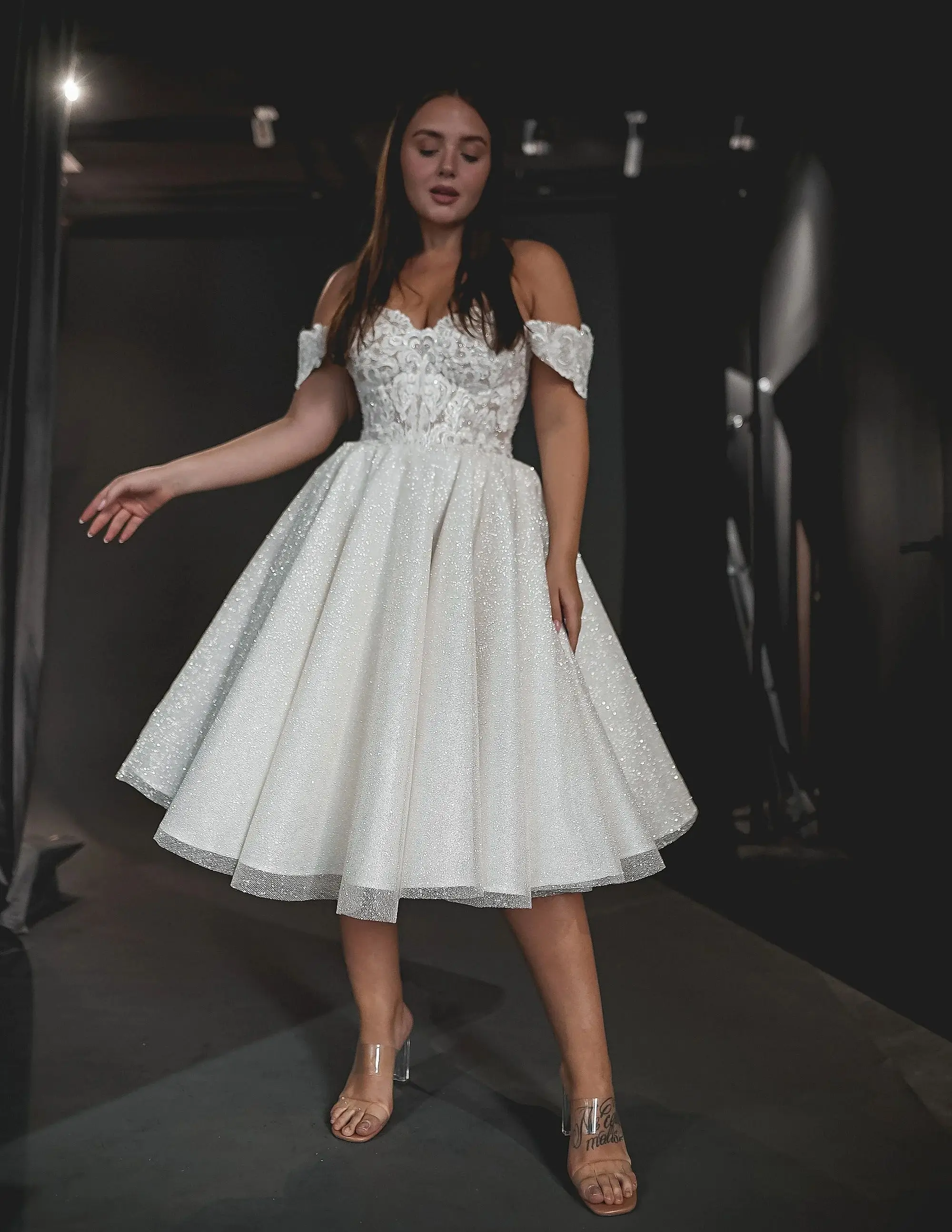 Brilhante fora do ombro vestidos de casamento tule querida rendas apliques glitter babados vestido de noite personalizado vestidos de noiva