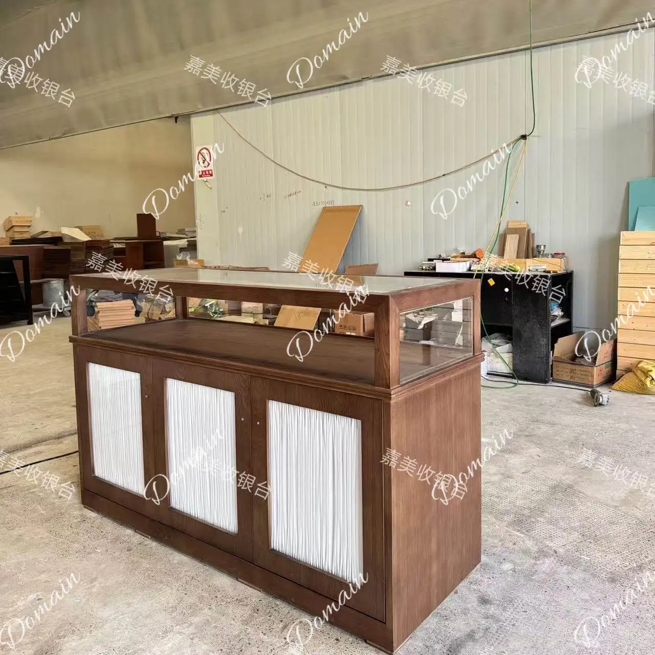 Clothing store Nakajima cabinet checkout page Women's clothing store display locker jewelry store display cabinet Nakajima